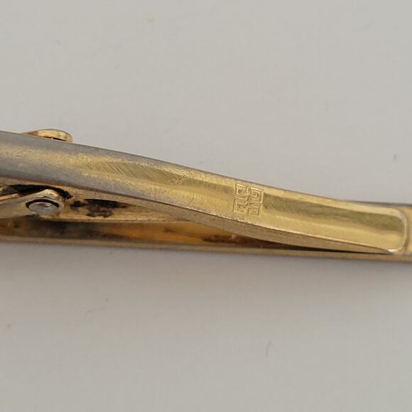 Givenchy G French Tie Bar Clip Cufflinks Set Gold Silver Tone Logo Geometric - Picture 5 of 15